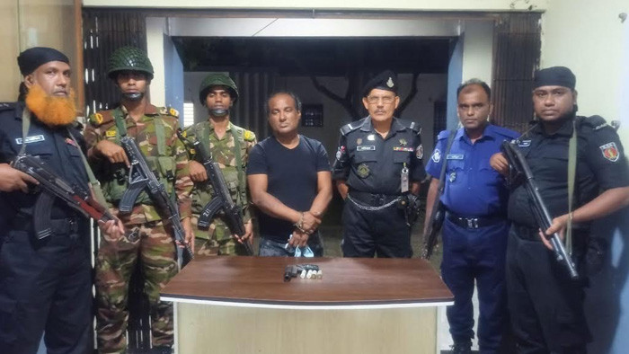 ব্রাহ্মণবাড়িয়ায় অস্ত্রসহ জেলা যুবলীগ সহ-সভাপতি গ্রেপ্তার
