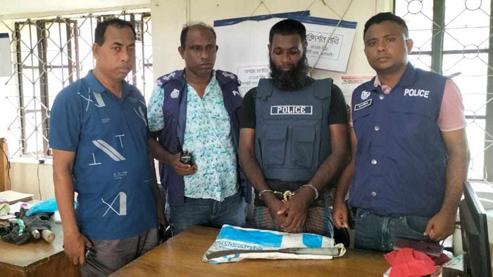 চার লাখ টাকা চুক্তিতে হত্যা করা হয় স্বেচ্ছাসেবক লীগ নেতাকে