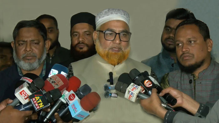 টাকা ফেরতসহ ঠাকুরগাঁও জেলা জামায়াতের আমিরকে পরিবারের কাছে হস্তান্তর