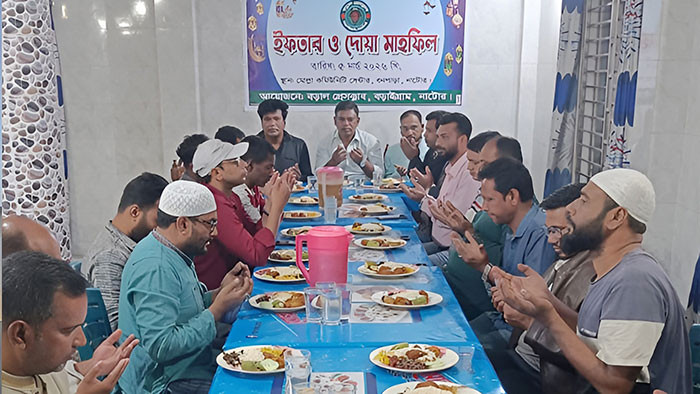 বড়াল প্রেসক্লাবের উদ্যোগে ইফতার ও দোয়া মাহফিল অনুষ্ঠিত