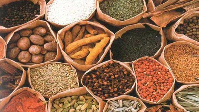কোরবানির আগেই অস্থির মসলার বাজার!