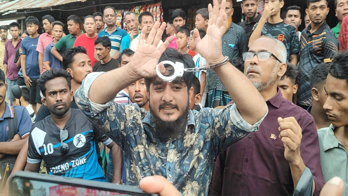 ডিবি পরিচয়ে এনসিপির যুব নেতাকে আটকের চেষ্টার অভিযোগ