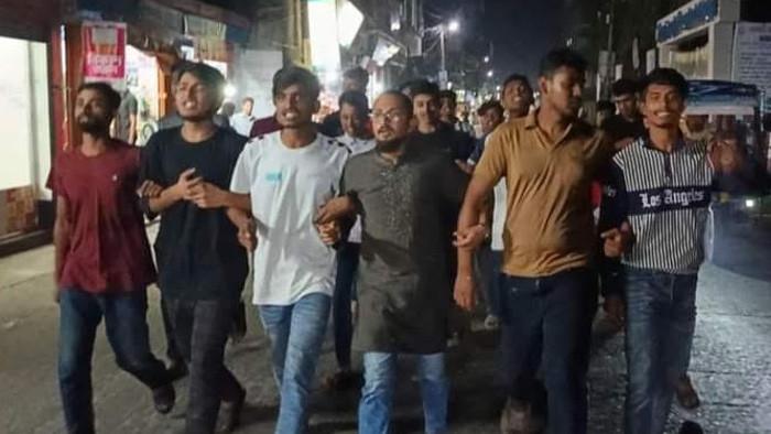রাষ্ট্রপতি শাহাবুদ্দিনের পদত্যাগ দাবিতে ঝালকাঠিতে বিক্ষোভ