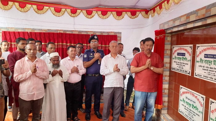 প্রধানমন্ত্রীর গতিশীল নেতৃত্বেই বাংলাদেশ আজ উন্নয়ন অগ্রযাত্রায় বিশ্বের রোল মডেল - বীর বাহাদুর