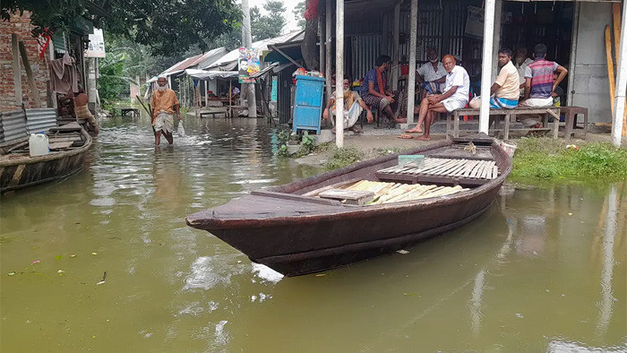 সিরাজগঞ্জে কমতে শুরু করেছে যমুনার পানি, লক্ষাধিক মানুষ পানিবন্দি