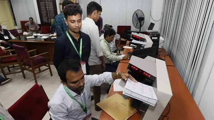 চারুকলার হোস্টেলের ভোটের ফল ঘোষণা
