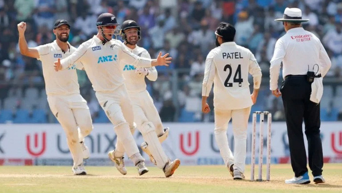 ২৪ বছর পর ঘরের মাঠে হোয়াইটওয়াশ ভারত