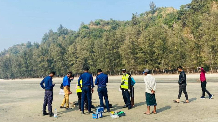 কক্সবাজার সৈকতে ভেসে এলো অজ্ঞাত যুবকের লাশ