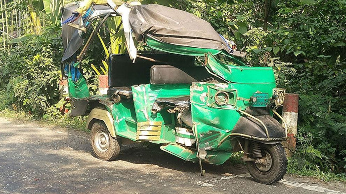 ঝালকাঠিতে মাহিন্দ্রা-পিকআপভ্যানের মুখোমুখি সংঘর্ষে নিহত ২ আহত ৫