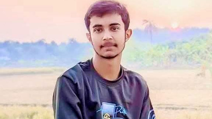 নাটোরে থার্টিফাস্ট পালনের সময় ছাদ থেকে পড়ে স্কুল ছাত্রের মৃত্যু