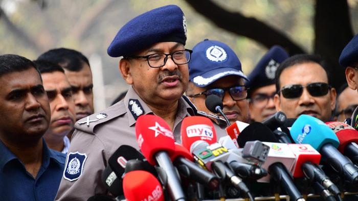 কেন্দ্রীয় শহিদ মিনার কেন্দ্রিক কয়েক স্তরের নিরাপত্তা ব্যবস্থা থাকবে- ডিএমপি কমিশনার