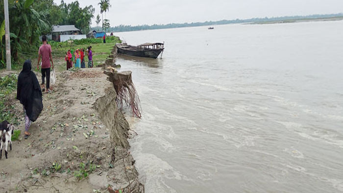 বিপৎসীমার নীচে দেশের সবগুলো নদী
