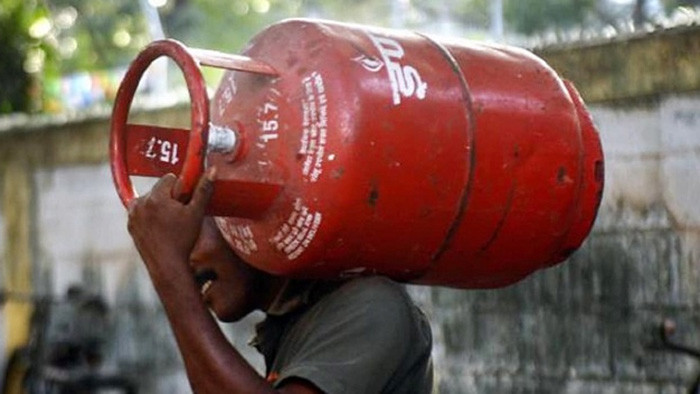 আবারও বাড়ল এলপি গ্যাসের দাম