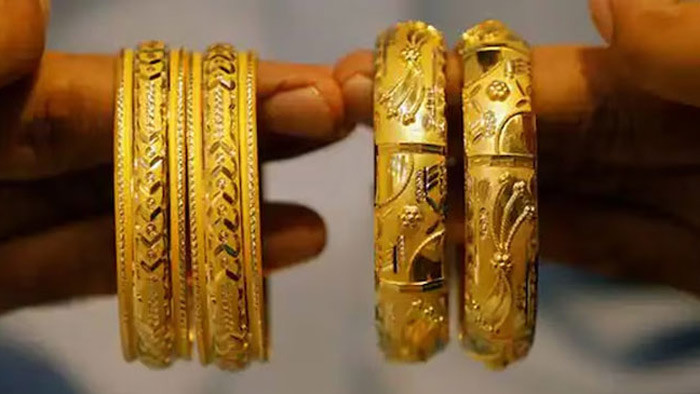 সোনার দাম ভরিতে কমল ৩১৩৮ টাকা