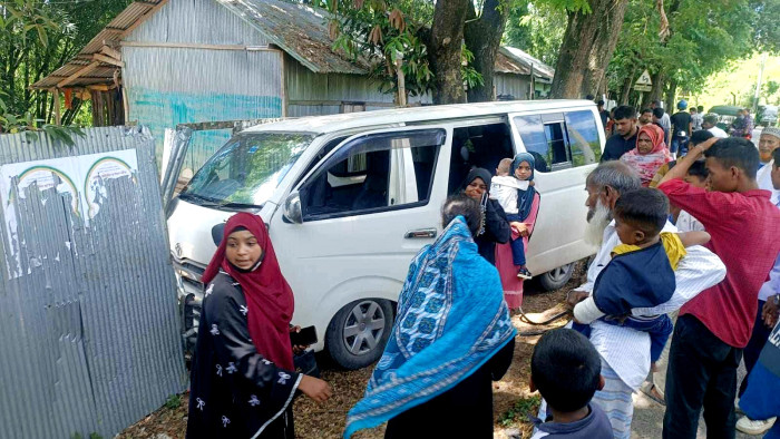 গুইমারা-রামগড় সড়কে মাইক্রোবাসের ধাক্কায় মোটরসাইকেল চালক নিহত