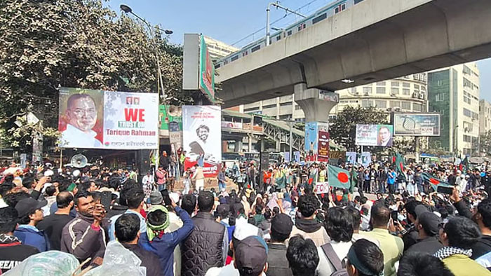 পুনরায় শাহবাগে ইনকিলাব মঞ্চের অবরোধ