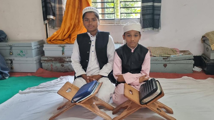 ৭ মাসে হাফেজ হলেন ১১ বছর বয়সী আল মাহির