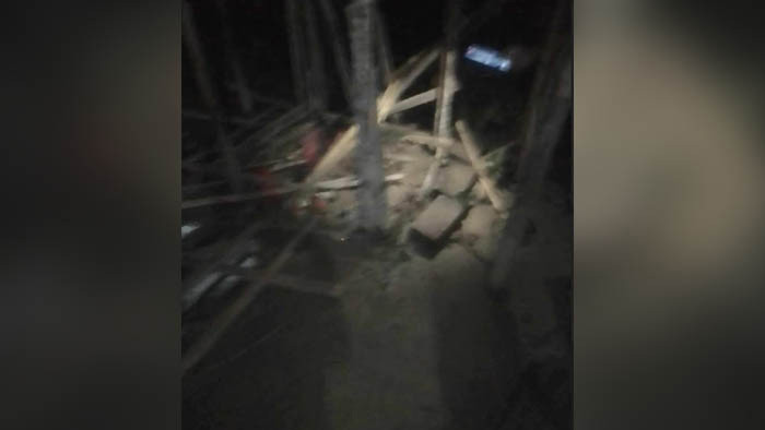 নাগেশ্বরীতে মুসলমানের বাড়িতে মন্দির নির্মাণে বিতর্ক, হামলা, ভাংচুর- আটক ৩