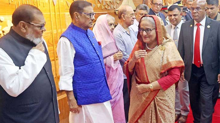 চীনের উদ্দেশ্যে ঢাকা ছেড়েছেন প্রধানমন্ত্রী