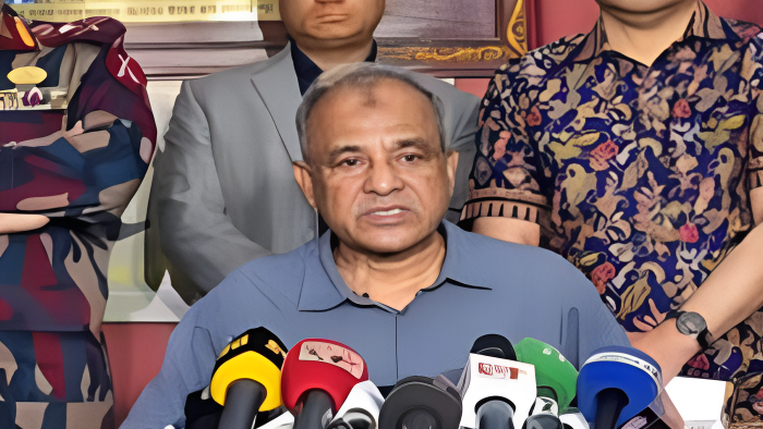ভারতের মতো পুশ-ইন করি না, কূটনৈতিক সমাধানে বিশ্বাসী- স্বরাষ্ট্র উপদেষ্টা