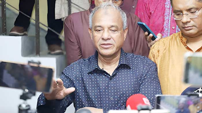 শারদীয় দুর্গাপূজা পবিত্রতা বজায় রেখে উদযাপন করুন- আহ্বান স্বরাষ্ট্র উপদেষ্টার