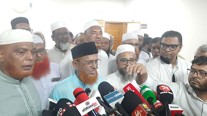 ‘জুলাই জাতীয় সনদ’ বাস্তবায়নে গণভোট চেয়ে সিইসিকে জামায়াতসহ আটদলের স্মারকলিপি