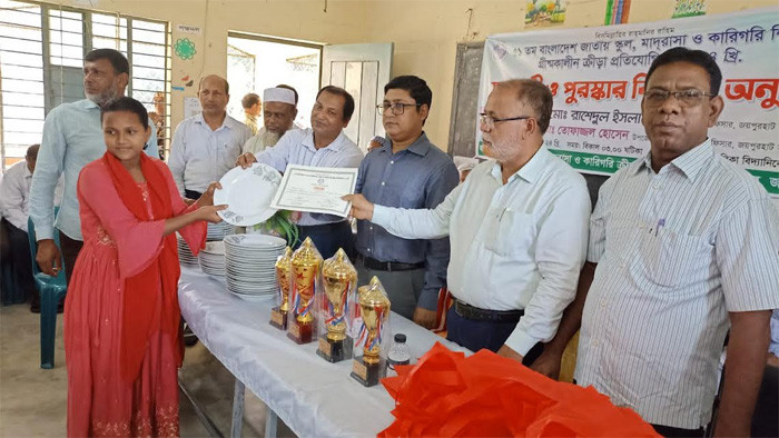 জয়পুরহাটে ৫১তম গ্রীষ্মকালীন ক্রীড়া প্রতিযোগিতার সমাপনী ও পুরষ্কার বিতরণ
