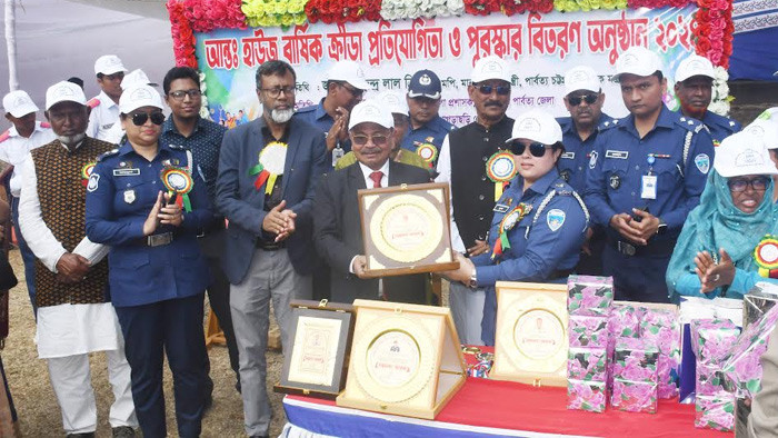 স্মার্ট বাংলাদেশ বিনির্মাণে সকলকে দায়িত্ব নিয়ে কাজ করতে হবে: পার্বত্য প্রতিমন্ত্রী