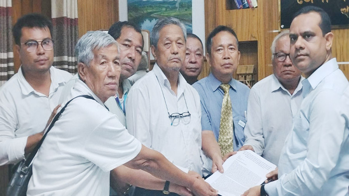 পার্বত্য চুক্তির পূর্ণ বাস্তবায়নসহ চার দফা দাবিতে প্রধানমন্ত্রীর কাছে স্মারকলিপি
