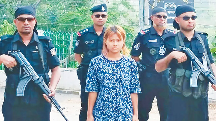 কেএনএফের নারী শাখার প্রধান সমন্বয়ক আকিম বম