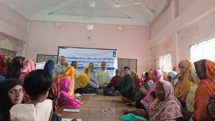 কুড়িগ্রাম হলোখানায় ইসলামিক রিলিফ বাংলাদেশের অর্থ সহায়তা প্রদান