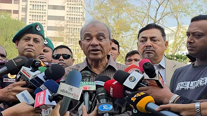 আওয়ামী লীগের মিছিল কন্ট্রোল করতে না পারলে পুলিশের বিরুদ্ধে ব্যবস্থা- স্বরাষ্ট্র উপদেষ্টা