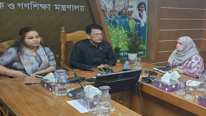 প্রাথমিক শিক্ষক নিয়োগ নিয়ে বৈঠক, বিভ্রান্তি না ছড়ানোর আহ্বান