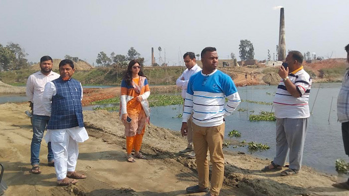 মির্জাপুরে ড্রামট্রাক-ভ্যেকু জব্দ,দুইজনকে ৩ লাখ টাকা জরিমানা