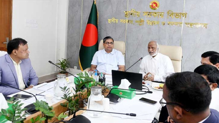দ্রুত বাস্তবায়নের নির্দেশ দিলেন স্থানীয় সরকার মন্ত্রী