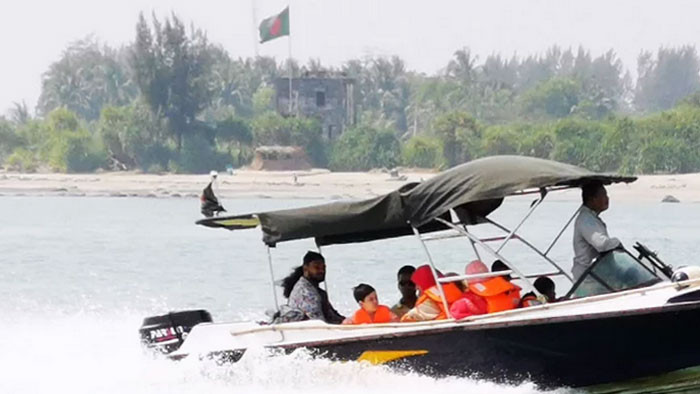 সেন্টমার্টিনে মিয়ানমার থেকে আবারও গুলিবর্ষণ