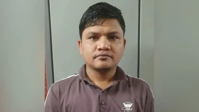 রাড্ডায় ভাঙচুর-লুটপাট: জাতীয়তাবাদী সাইবার দলের নেতা গ্রেফতার রাড্ডায় ভাঙচুর-লুটপাট: জাতীয়তাবাদী সাইবার দলের নেতা গ্রেফতার