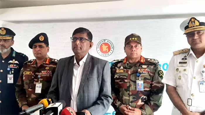 ডিসিরা যুবকদের জন্য সর্বজনীন সামরিক প্রশিক্ষণ চান