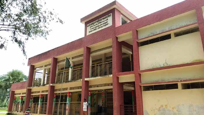 আক্কেলপুরে প্রাথমিক বিদ্যালয়ে দুর্ধষ চুরি