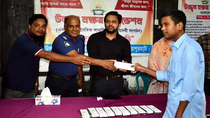 আক্কেলপুরে শিক্ষার্থীদের নিয়ে সচেতনতামূলক মতবিনিময় সভা অনুষ্ঠিত