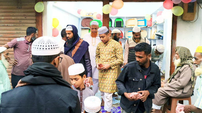 নওগাঁতে নারী উদ্যোক্তা শাবানা ইয়াসমিনের নতুন উদ্যোগ ‘আমার স্বপ্ন আমার সংসার’ উদ্বোধন