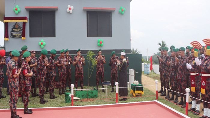 সীমান্ত নিরাপত্তায় ফটিকছড়িতে রহমতপুর বিওপি উদ্বোধন