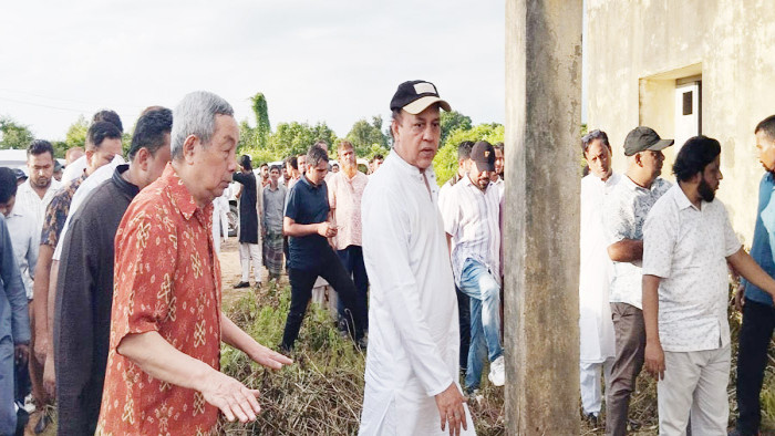 রামগড়ে পরিত্যক্ত আবাসিক স্কুলসহ অসমাপ্ত প্রকল্প পরিদর্শন ওয়াদুদ ভূঁইয়ার