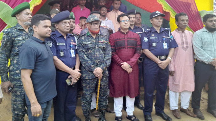 রাঙ্গামাটি জেলা প্রশাসকের পুজা মন্দির পরিদর্শন