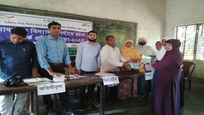নওগাঁর আত্রাই ডাসকো ফাউন্ডেশনের উদ্যোগে রচনা ও বিতর্ক প্রতিযোগিতা অনুষ্ঠিত