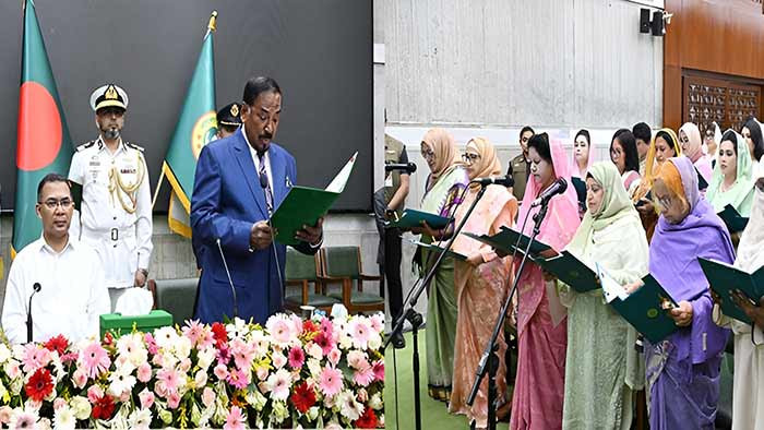 শপথ নিলেন সংরক্ষিত নারী আসনের ৪৯ এমপি
