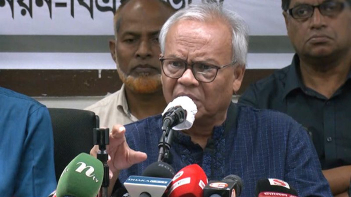 ফ্যাসিবাদ ঠেকাতে সরকার-বিরোধীদলকে ঐক্যবদ্ধ থাকার আহ্বান রিজভীর ফ্যাসিবাদ ঠেকাতে সরকার-বিরোধীদলকে ঐক্যবদ্ধ থাকার আহ্বান রিজভীর