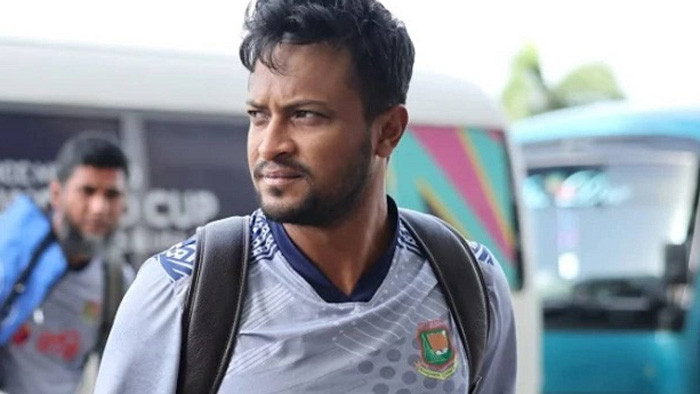 ঢাকা ফেরা হচ্ছে না সাকিবের