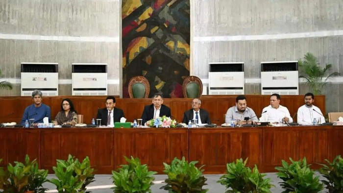 প্রধানমন্ত্রী পদে সর্বোচ্চ দুই মেয়াদের পক্ষে সরকার