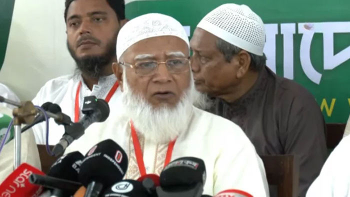 তেলের দাম বৃদ্ধি ‘মড়ার ওপর খাঁড়ার ঘা’: জামায়াত আমির